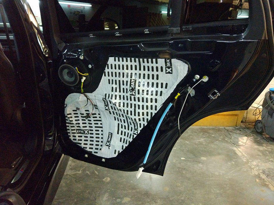 Шумоизоляция BMW X5