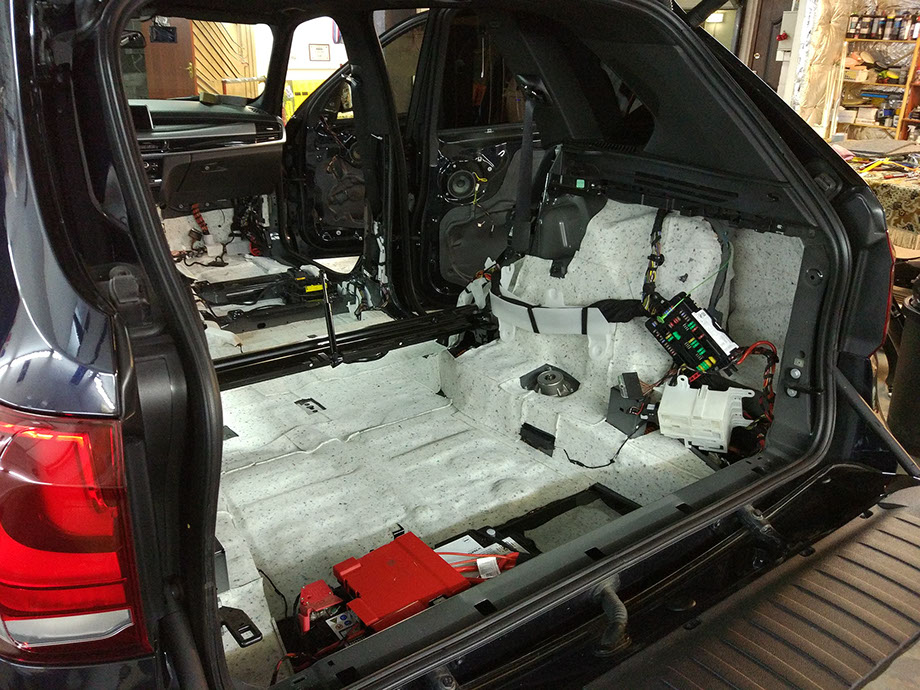 Шумоизоляция BMW X5